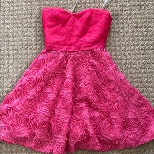 Monique Lhuillier pink dress